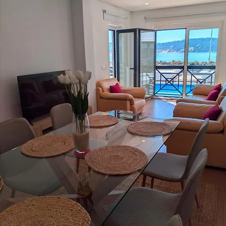 Seaside Apartman *